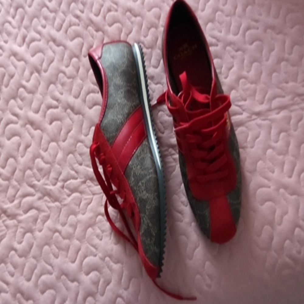 Shoes - Picture 2 of 3